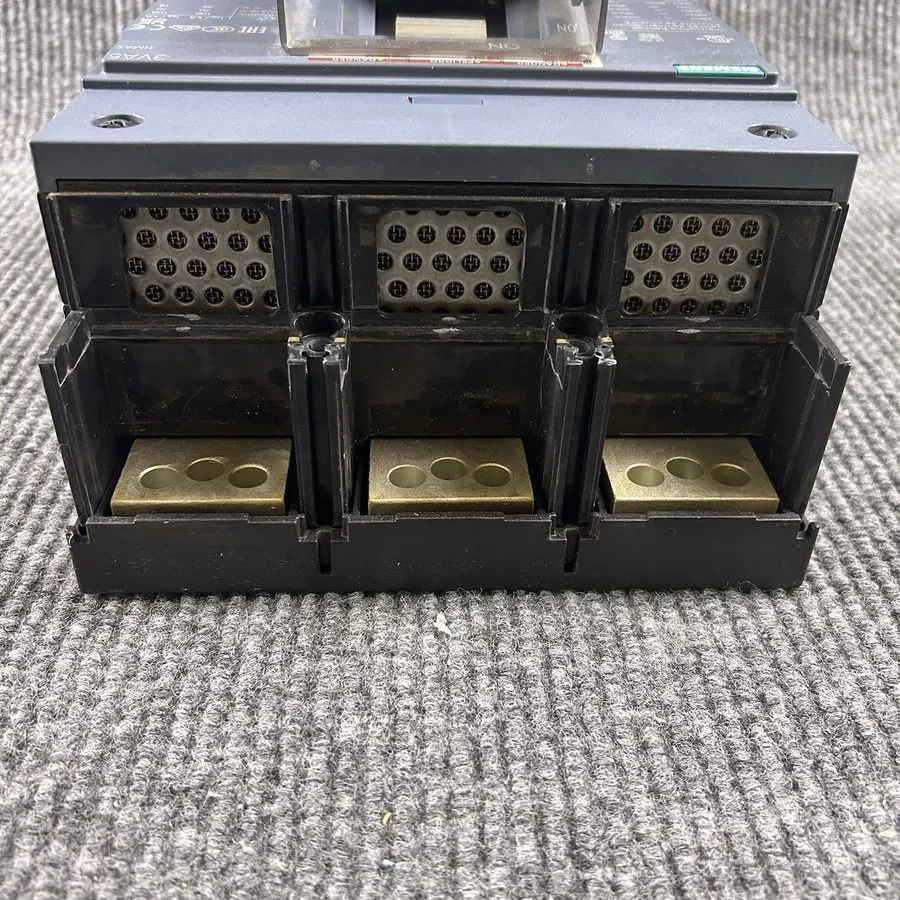 Автоматический выключатель Siemens Breaker 3VA5580-6EC32-0AA0 3 POLE 800 AMP 3VA — фото лота 2