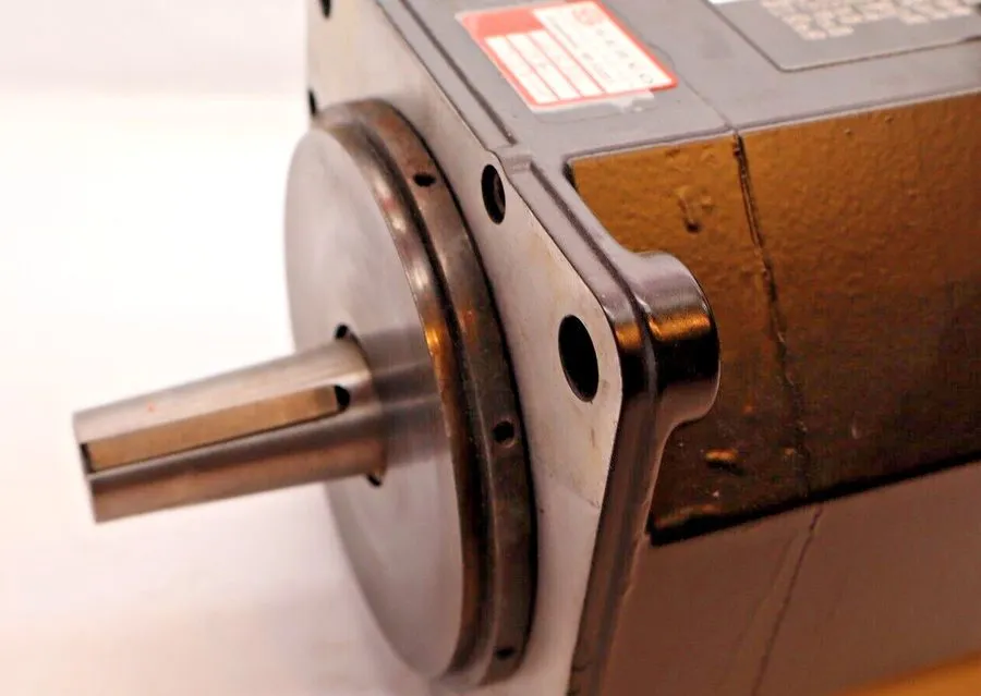Серводвигатель FANUC AC SERVO MOTOR a12/3000 A06B-0143-B075