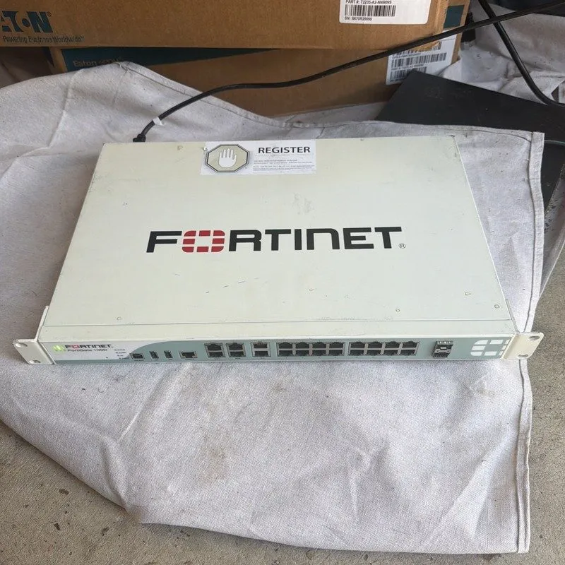 Межсетевой экран Fortinet FortiGate 100D 16 Port Security Appliance FG-100D