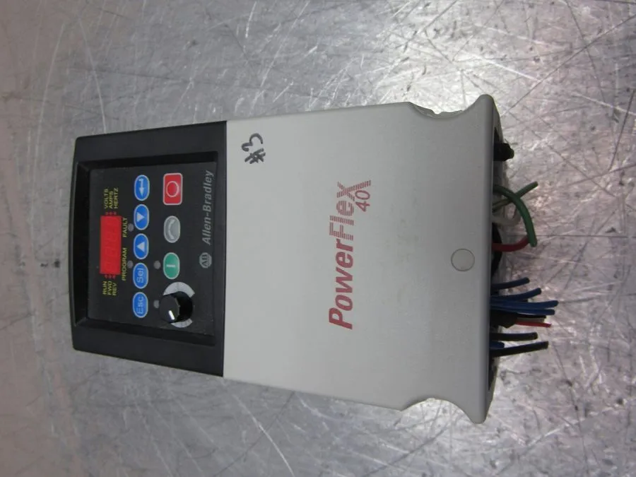 Частотный преобразователь ALLEN BRADLEY AC DRIVE POWERFLEX-40 22B-D6P0N104 2.2KW