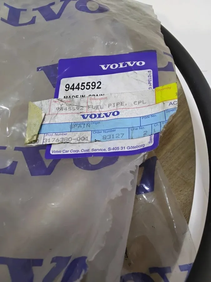 Трубопроводная арматура Volvo 9445592 Fuel Injection Pressure Regulator — фото лота 1