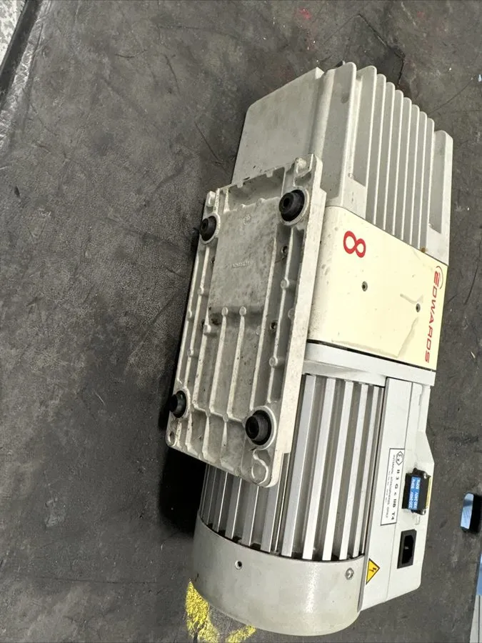 Насос EDWARDS RV8 A654-01-906 Rotary Vane Pump