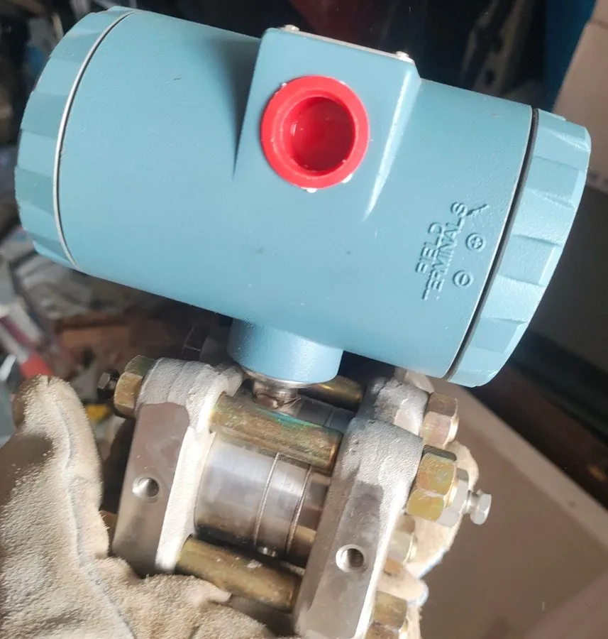 Датчик давления Foxboro Intelligent Differential Pressure Transmitter 863dp-m1d1 — фото лота 2