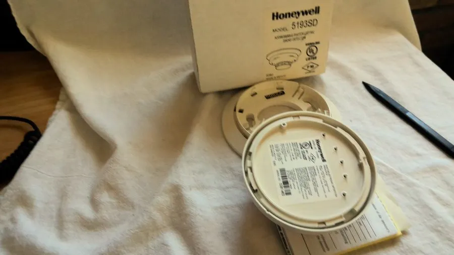 Оборудование пожарной сигнализации Honeywell Home 5193SD V-Plex Addressable Smok