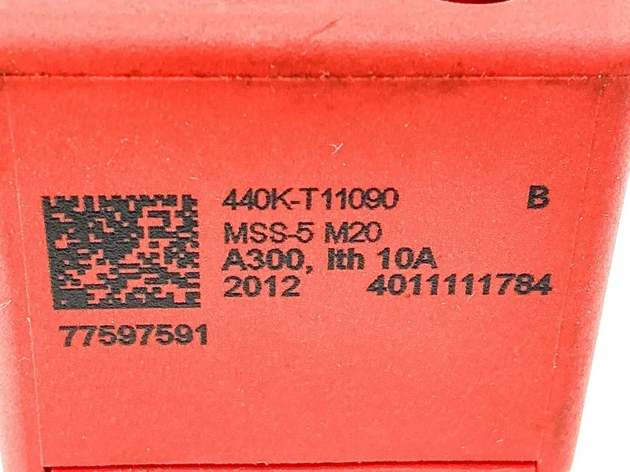 Реле безопасности Allen Bradley Guardmaster Trojan 5 Safety Interlock Switch 440