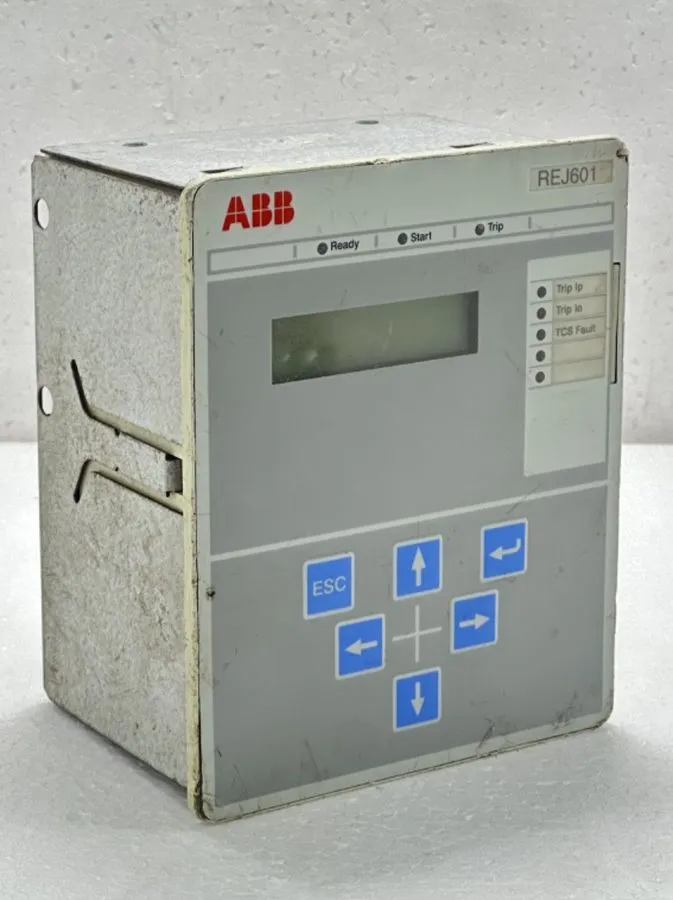 Реле защиты ABB REJ601 FEEDER PROTECTION RELAY 24-240V AC/DC