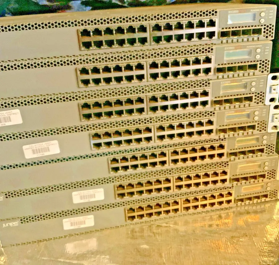 Коммутатор Juniper Networks EX3300 24P Gigabit Ethernet Working Heavy Duty and G