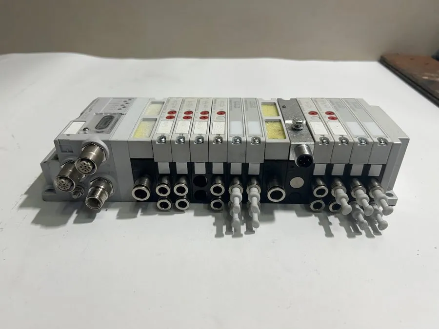 Клапан AVENTICS EtherCAT R412018225 AES-D-BC-ECAT Air Valve Island Module