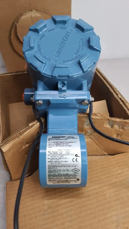 Датчик Rosemount 8732CT03N0 Transmitter with 8711Tha005u1g1no Magnetic Flowtube — фото лота 2