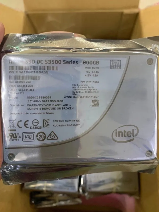 SSD-накопитель Intel DC S3500 800GB SSD 2.5" SATA 6Gb/s Solid State Drive SSDSC2