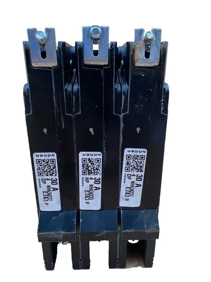 Автоматический выключатель Square D EGB34030 30 amp 35kA@480v Bolt on EGB Circui