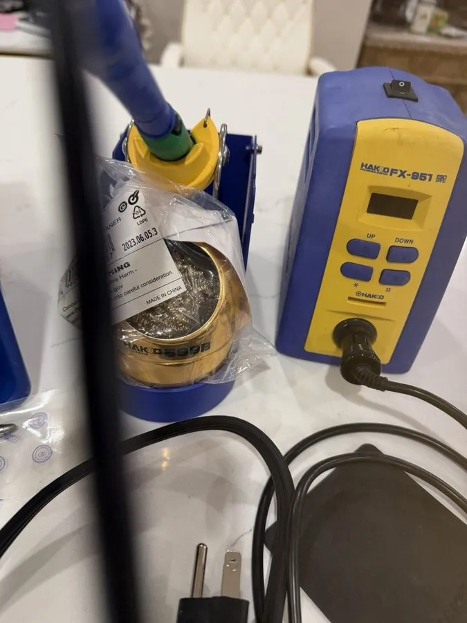 Паяльная станция HAKKO Fx951-66 Esd-safe Soldering Station 75w 24v. Description — фото лота 2