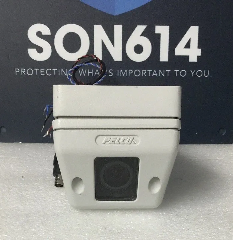Камера Pelco IS210-CHV9 Color Camera W/ 3-9.5mm 540TVL Rugged Wedge Enclosure — фото лота 2