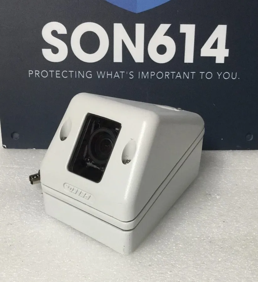 Камера Pelco IS210-CHV9 Color Camera W/ 3-9.5mm 540TVL Rugged Wedge Enclosure — фото лота 3