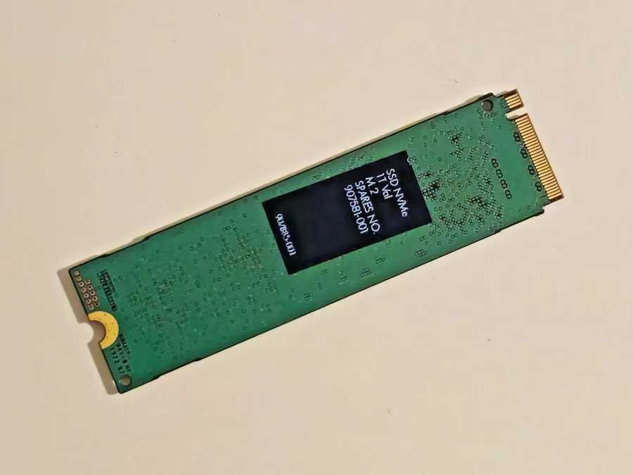 SSD-накопитель 512GB NVMe PCIe M.2 2280 SSD Samsung PM981 94% 97% Health