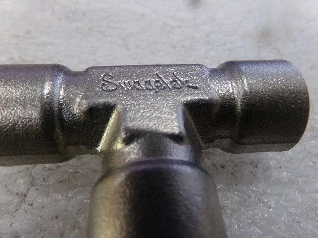 Фитинг 1- Swagelok Stainless Steel Pipe Tee Fitting, 3/8" Female NPT, SS-6-T