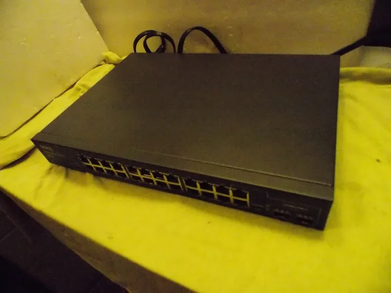 Коммутатор Dell PowerConnect 2724 24-Port Gigabit Web-Managed Network Switch 1U