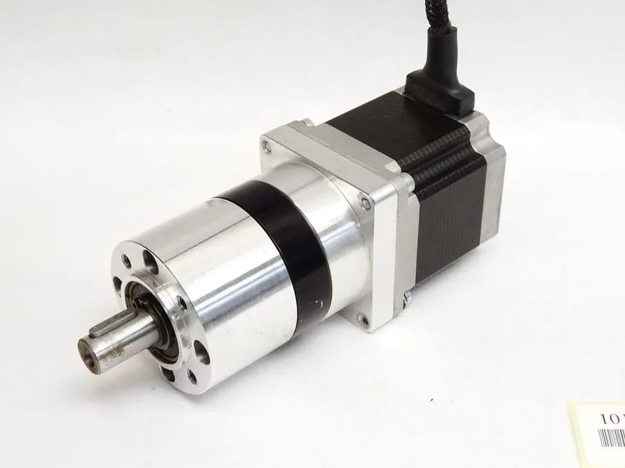 Шаговый двигатель Beckhoff Stepper Motor 0.60Nm 1.5A AS1030-0000