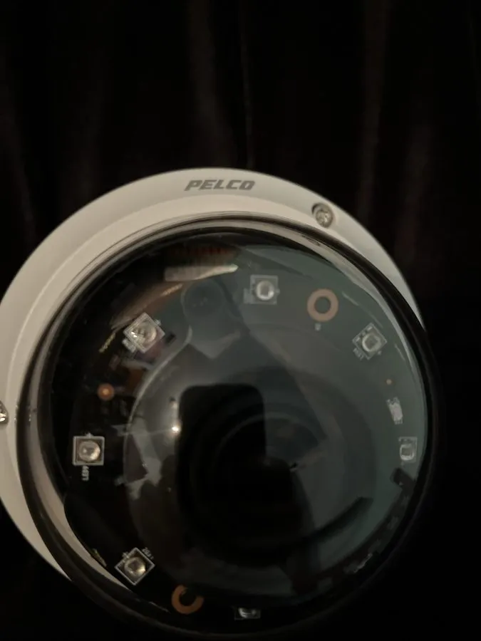 Камера PELCO IMP831-1ERS 4K UHD IR OUTDOOR IP CAMERA MOTORIZED ZOOM $1740 — фото лота 1