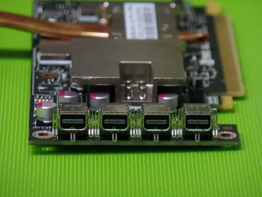 GPU-ускоритель Nvidia Quadro P600 2GB 01MN287 4x Mini DP Graphic Card — фото лота 1