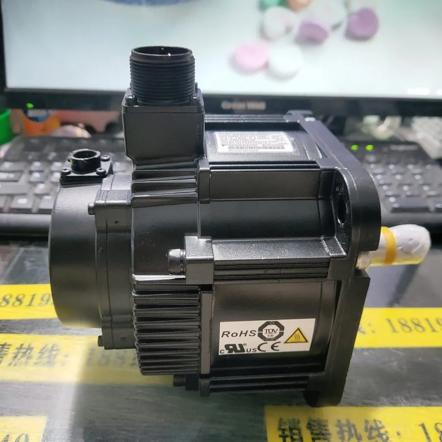 Серводвигатель Yaskawa Servo Motor SGMGV-75ADC61 1-Year