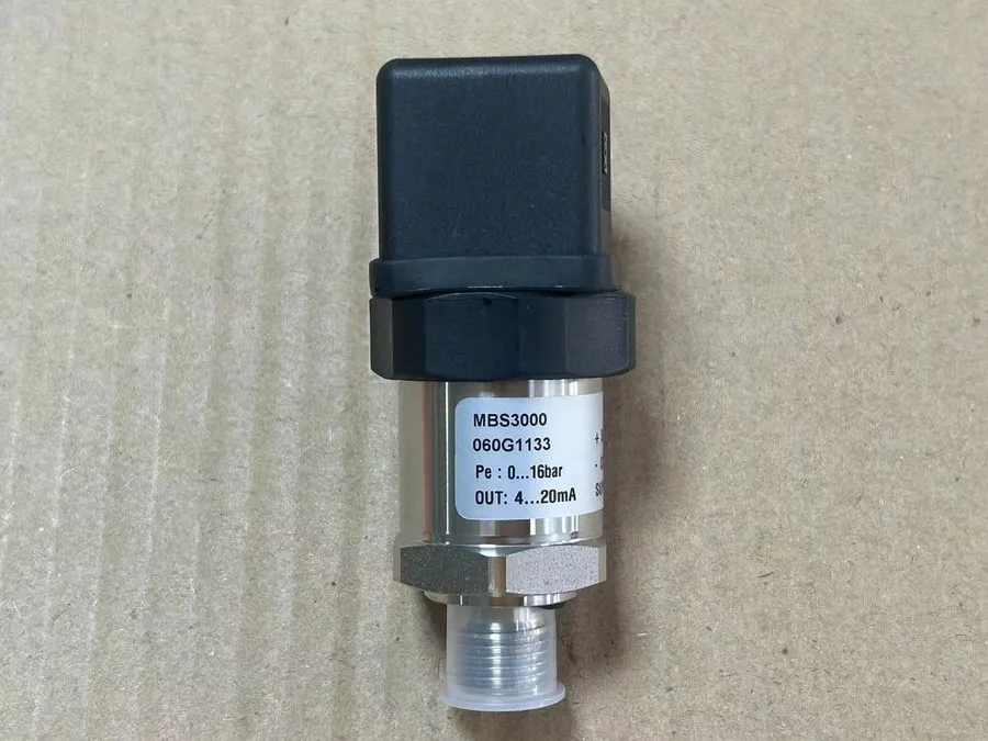 Датчик давления DANFOSS MBS3000 060G1125 Pressure Transmitter KD