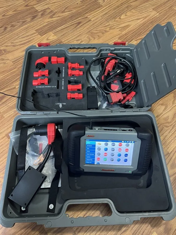 Диагностический сканер Autel MaxiDAS DS708 Diagnostic Scanner Complete Kit w/ SD