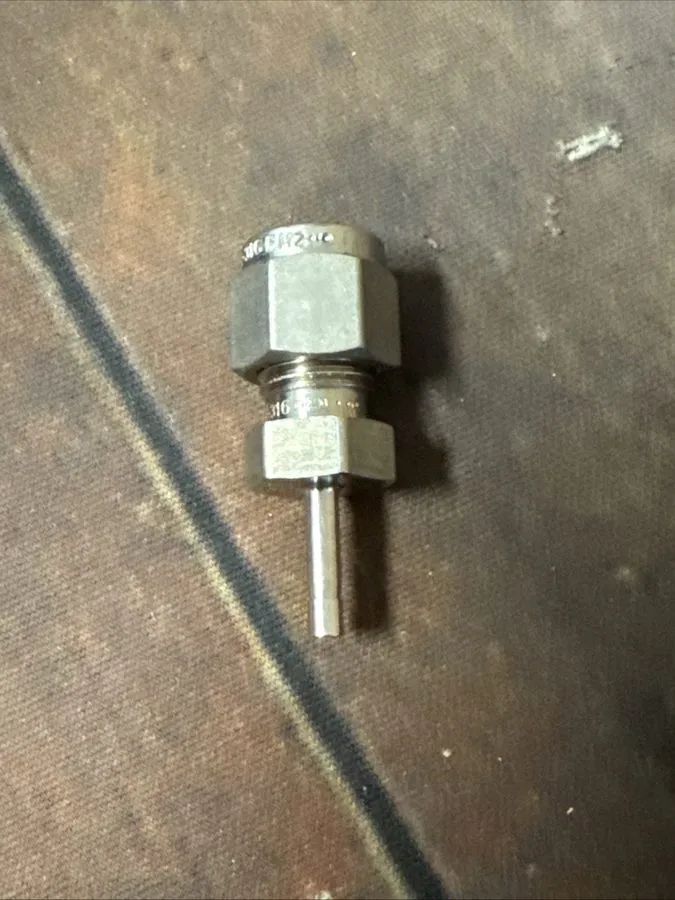 Фитинг SS-400-R-2