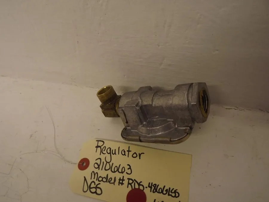 Трубопроводная арматура DCS Range 210663 Model #RDS-486GLSS Pressure Regulator — фото лота 2