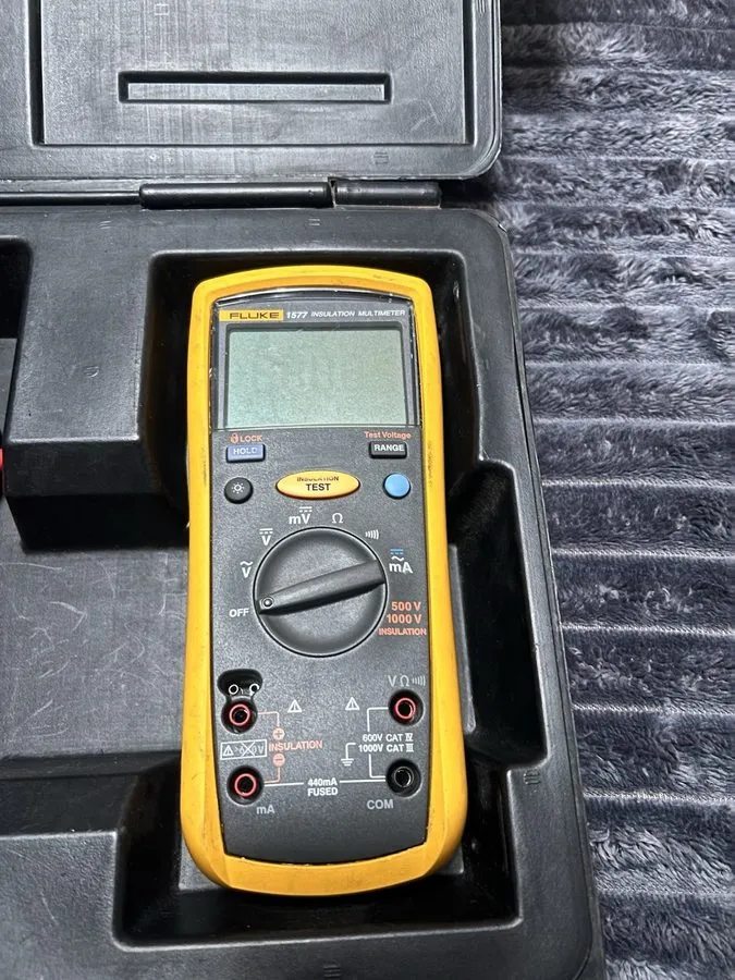 Мультиметр Fluke 1577 Insulation Tester / Multimeter