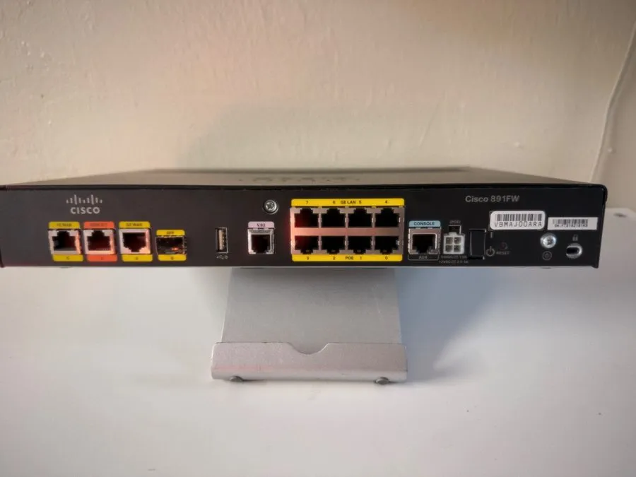 Маршрутизатор CISCO C891FW Cisco 890 Series Integrated Services Routers — фото лота 2