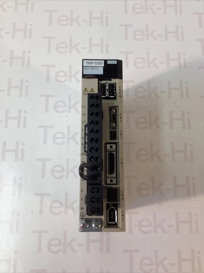 Сервопривод Yaskawa SGDV-1R6A11A Servopack AC Servo Drive