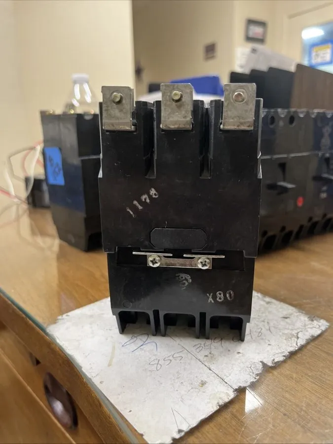 Автоматический выключатель Ge Tey380 Molded Case Circuit Breaker, Tey Series, 80