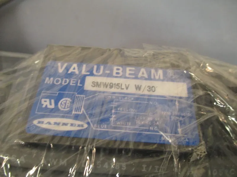 Фотоэлектрический датчик Banner P/N: SMW915LV W/30 Valu-Beam Photoelectric Senso