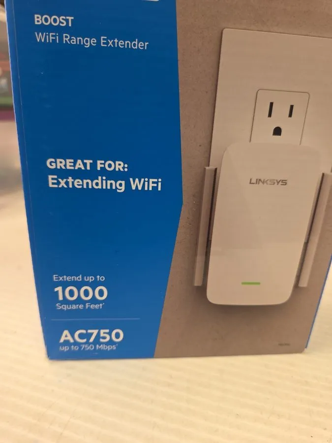 Объектив Linksys Model RE6300 AC750 Boost Dual-Band Wi-Fi Gigabit Range Extender — фото лота 2