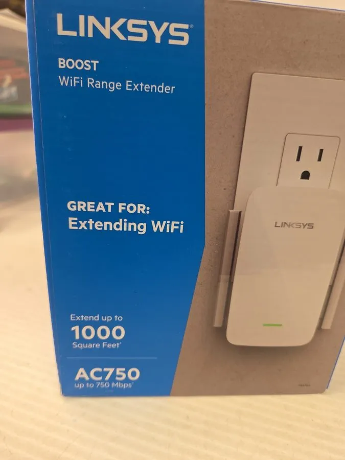 Объектив Linksys Model RE6300 AC750 Boost Dual-Band Wi-Fi Gigabit Range Extender — фото лота 4