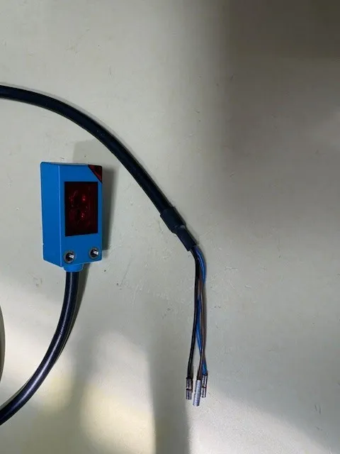 Фотоэлектрический датчик WS4-2D132 SICK PHOTOELECTRIC SENSOR