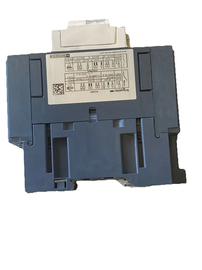 Контактор SCHNEIDER ELECTRIC TeSys D Contactor LC1D50AP7 3-Pole 50A 230VAC Coil  — фото лота 1