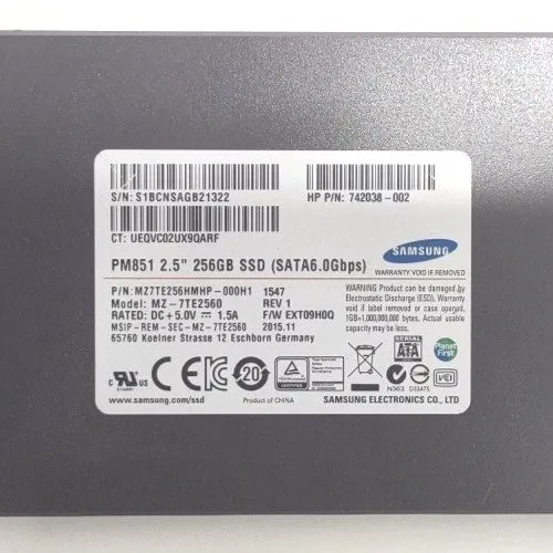 SSD-накопитель Samsung PM851 PM871a MZ-7TE2560 MZ-7LN256A 256GB 2.5" SATA III SS