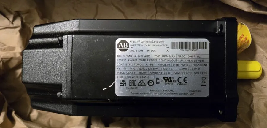 Серводвигатель Allen‑Bradley Servo Motor VPL-B1003T-PK12AA