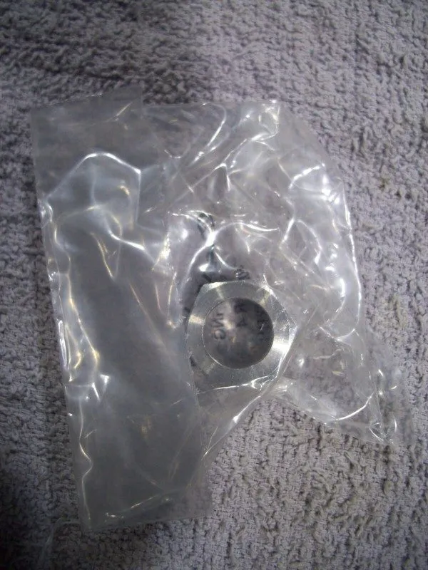Фитинг CAJON SWAGELOK SS 1/2" VCR MALE NUT FITTING PART # SS-8-VCR-4