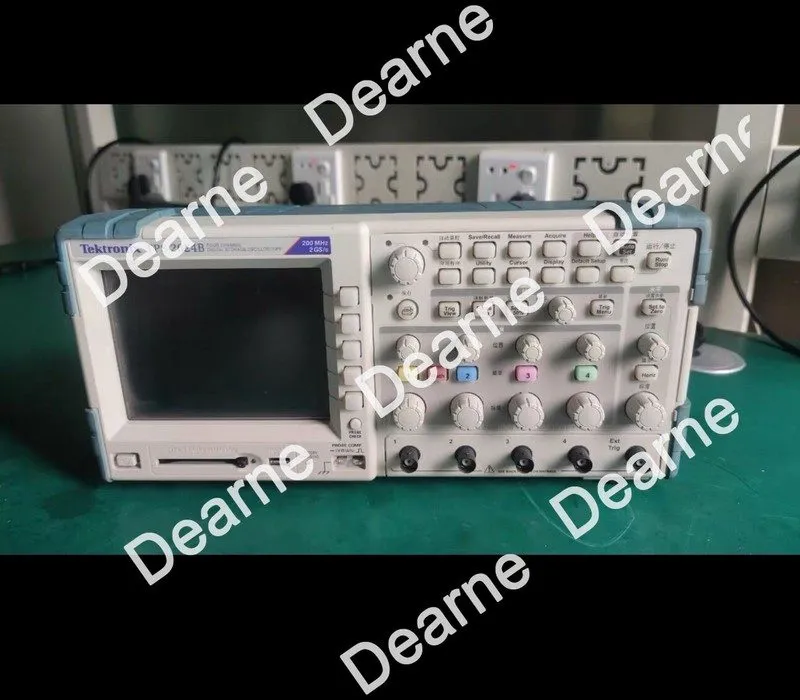 Осциллограф Tektronix TPS2024B 200MHz 2GS/s 4CH Oscilloscope Digital Storage