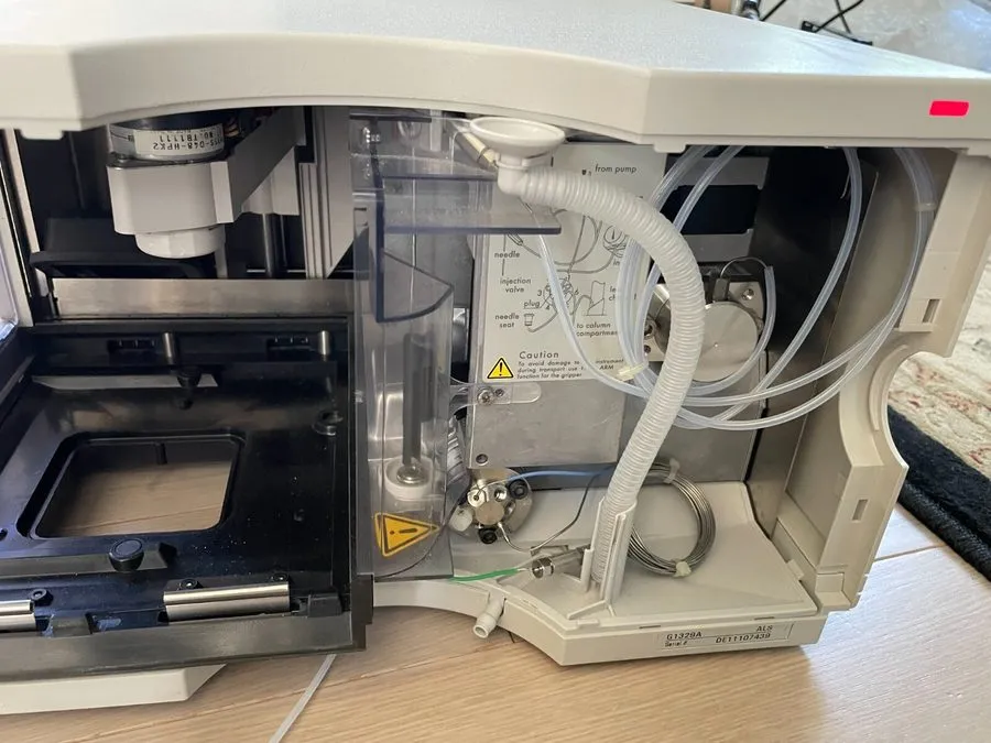 Хроматограф Agilent HP 1100 G1329A ALS HPLC Autosampler Initialization + Video