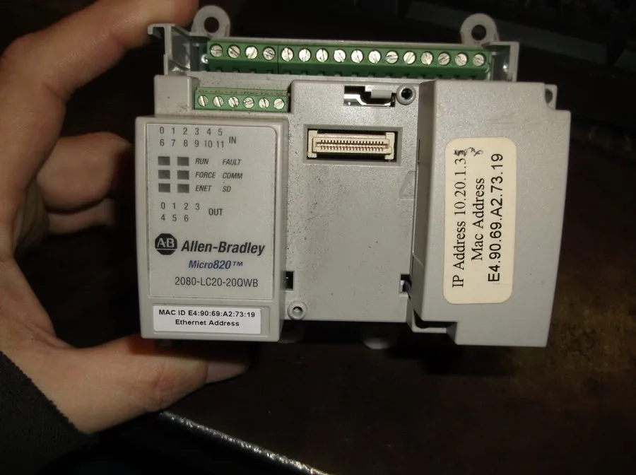 ПЛК ALLEN BRADLEY 2080-LC20-20QWB SER A FW 6.012 MICRO 820 PLC CONTROLLER (155-4
