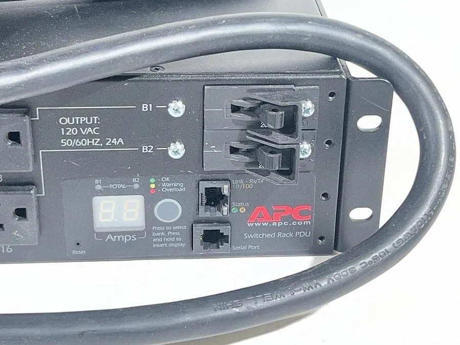 Блок розеток PDU APC Model AP7902 2U Rack PDU, Switched, 30A, 120V, with 16x 5-2