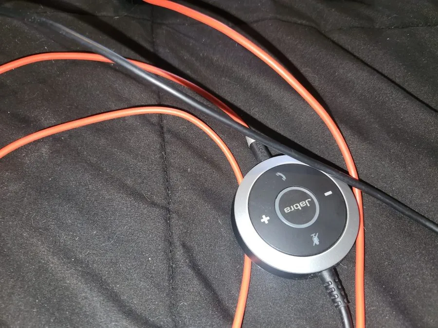 VoIP-шлюз Jabra Evolve 40 Stereo Wired Headset HSC017 Headset Only — фото лота 2