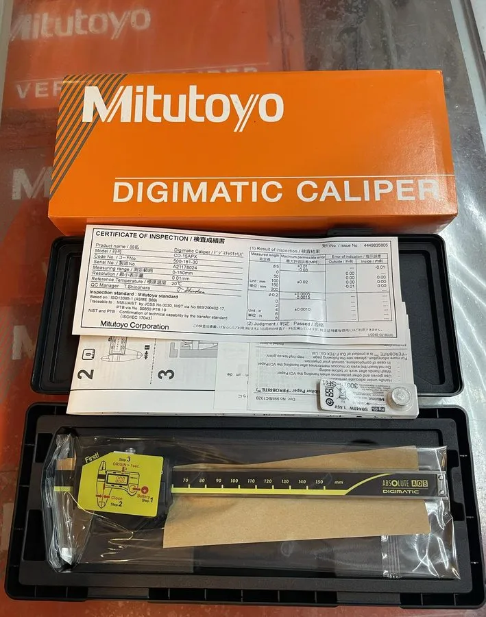 Штангенциркуль Mitutoyo 500-196-30 150mm/6" Absolute Digital Vernier Caliper Jap