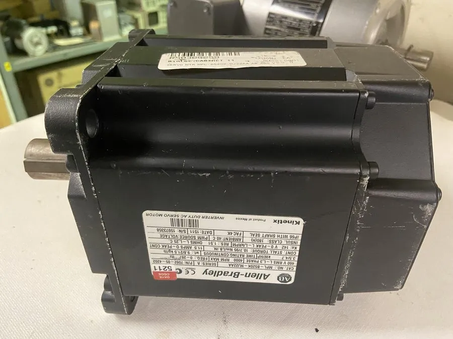 Серводвигатель Allen Bradley MPL-B520K-MJ22AA Kinetix Inverter Duty Servo Motor 