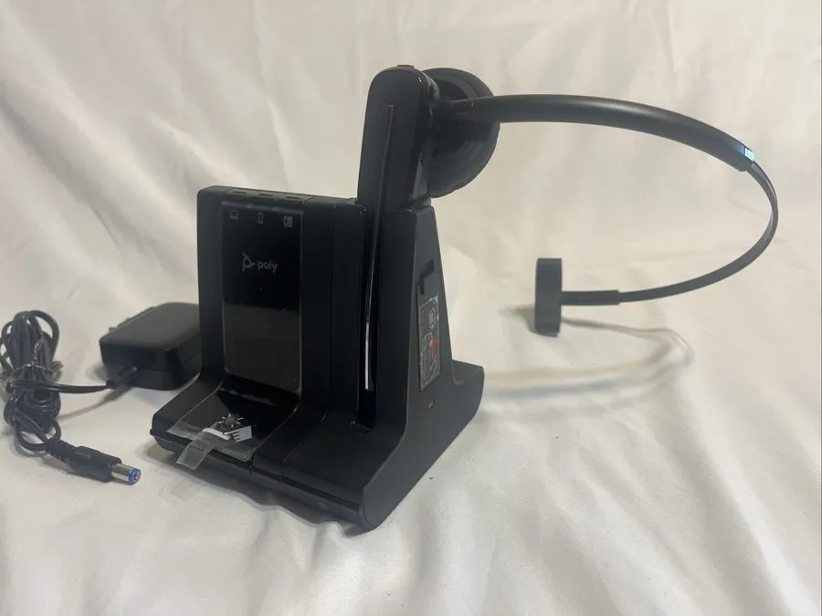 VoIP-шлюз Plantronics Poly W8200B Wireless Bluetooth Charger base and Headset