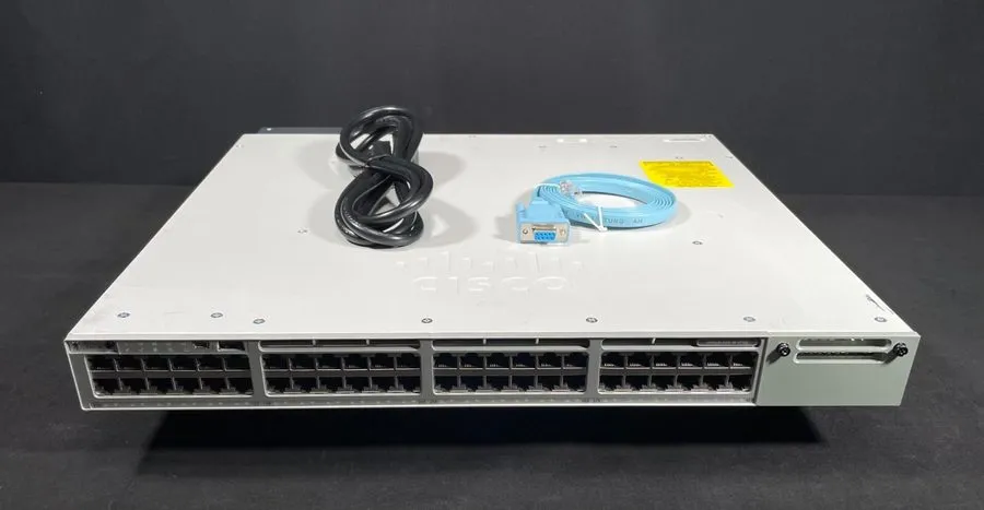 Коммутатор Cisco C9300-48U-A Catalyst 9300 48-port UPOE Port 6 only has no poe